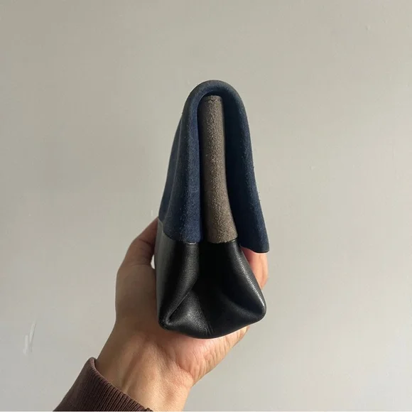 Céline All Soft Pouch - Picture 7 of 8